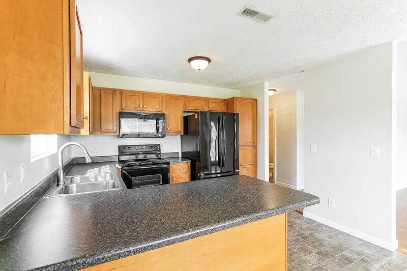 2,160/Mo, 1533 Passage Dr Murfreesboro, TN 37130 Kitchen View