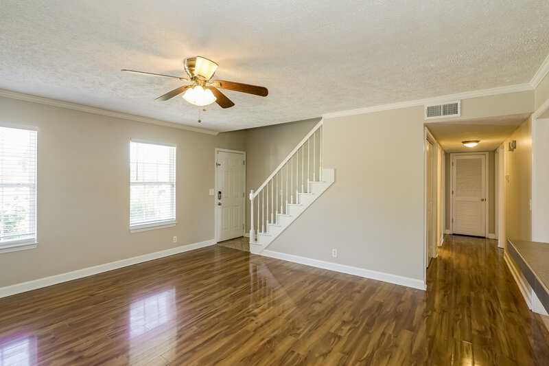 2,410/Mo, 2927 Islington Dr Murfreesboro, TN 37128 Living Room View