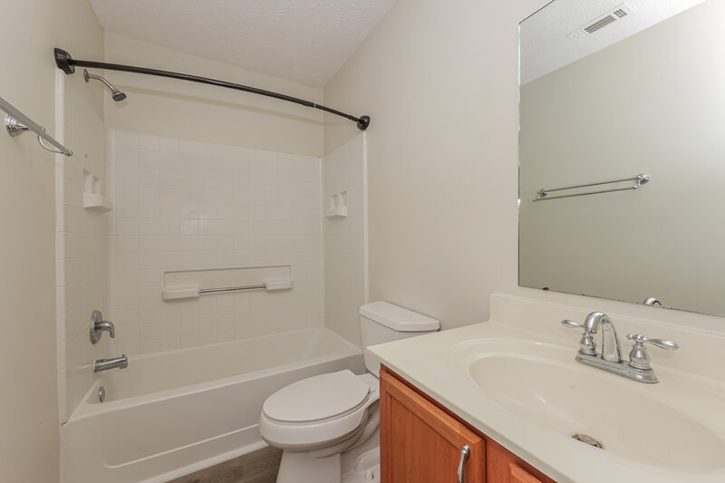 3,130/Mo, 5723 Roxbury Dr Murfreesboro, TN 37128 Bathroom View