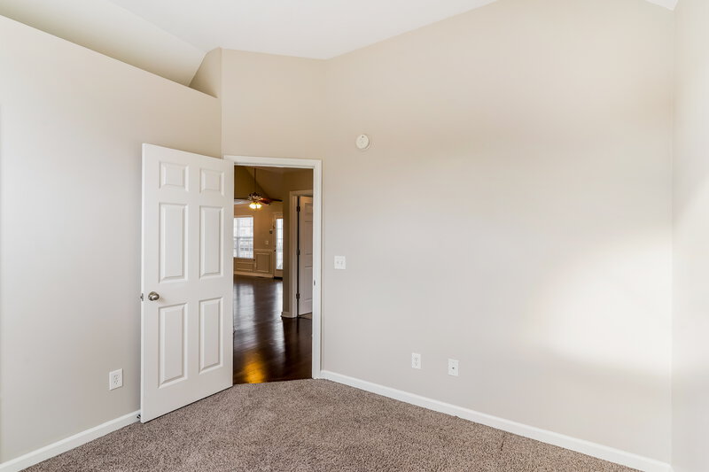 1,925/Mo, 565 County Farm Rd Murfreesboro, TN 37127 Bedroom View