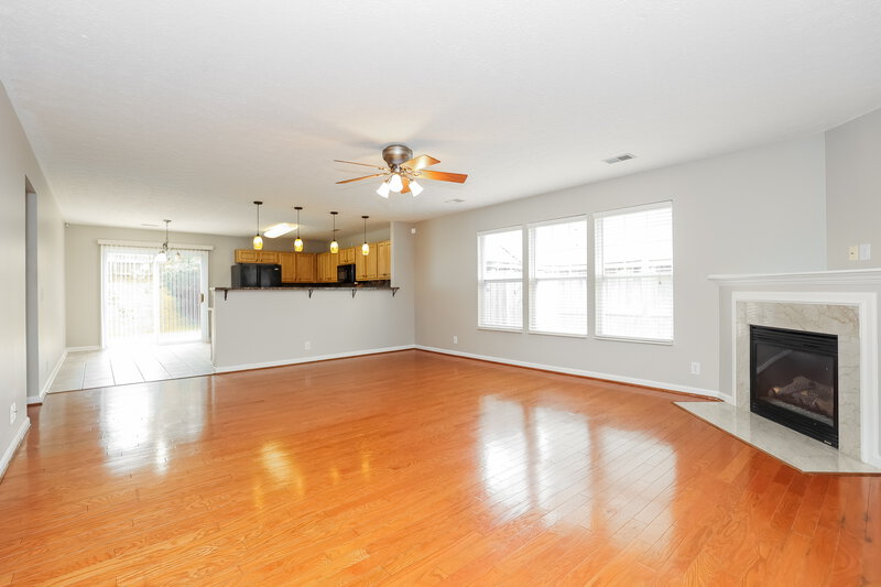 2,220/Mo, 3456 Chandler Cove Way Antioch, TN 37013 Living Room View