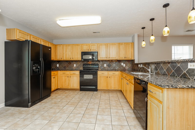 2,220/Mo, 3456 Chandler Cove Way Antioch, TN 37013 Kitchen View 2