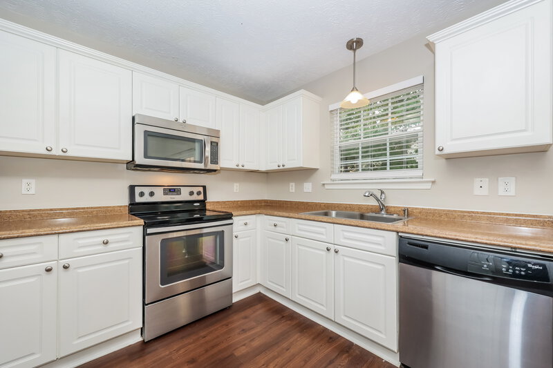 3,510/Mo, 4412 Sandpiper Ln Antioch, TN 37013 Kitchen View