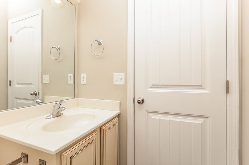 3,050/Mo, 2337 Cason Trl Murfreesboro, TN 37128 Bathroom View 3