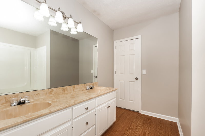 1,865/Mo, 317 Rosemary St Smyrna, TN 37167 Main Bathroom View 2