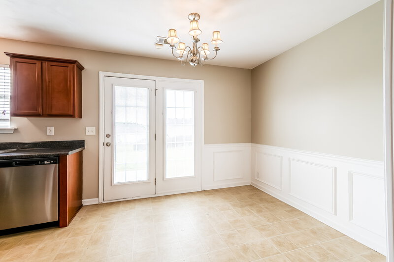 2,200/Mo, 9204 Thomason Trl Antioch, TN 37013 Dining Room View