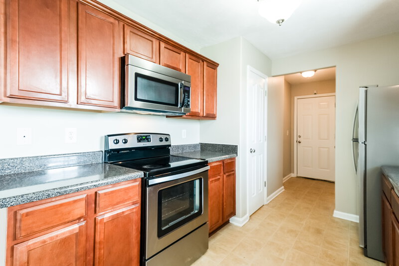 2,200/Mo, 9204 Thomason Trl Antioch, TN 37013 Kitchen View