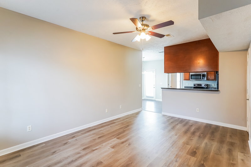 1,835/Mo, 2627 Sewanee Pl Murfreesboro, TN 37128 Living Room View 2