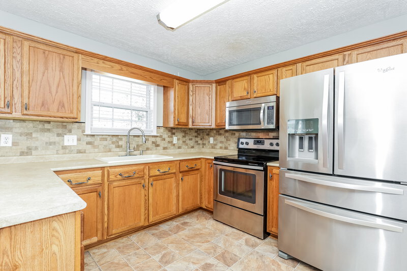 3,440/Mo, 3128 Hardwood Dr Murfreesboro, TN 37129 Kitchen View