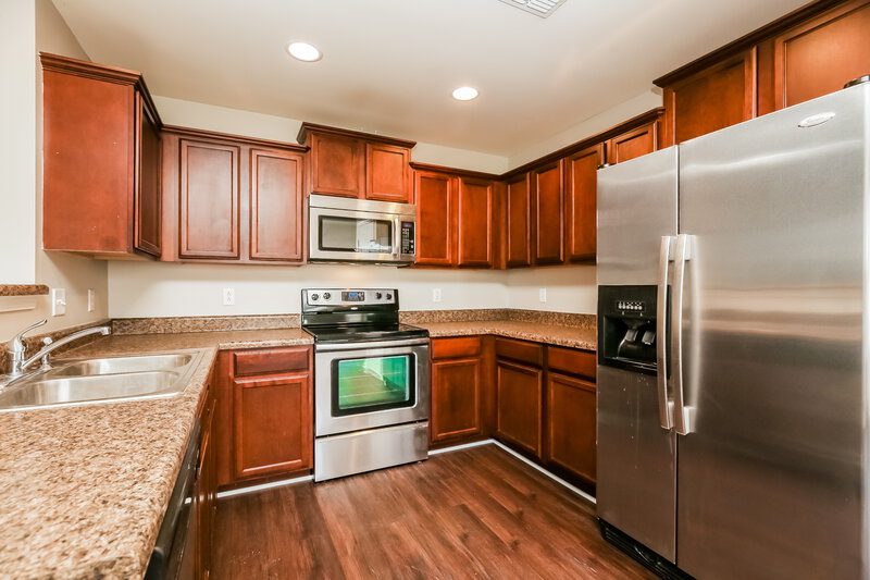 1,830/Mo, 1814 Colyn Ave Murfreesboro, TN 37128 Kitchen View