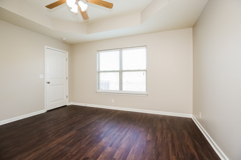 1,830/Mo, 1814 Colyn Ave Murfreesboro, TN 37128 Main Bedroom View 2