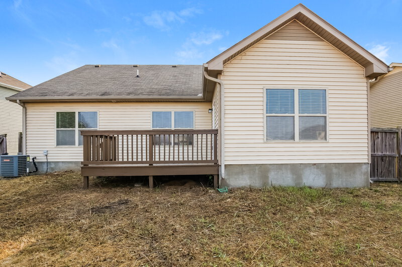 1,830/Mo, 1814 Colyn Ave Murfreesboro, TN 37128 Rear View