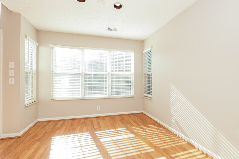 2,050/Mo, 5820 Murphywood Crossing Antioch, TN 37013 Dining Room View