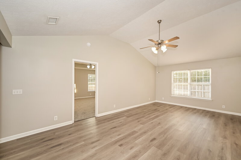 2,235/Mo, 8864 Cressent Glen Ct Antioch, TN 37013 Living Room View
