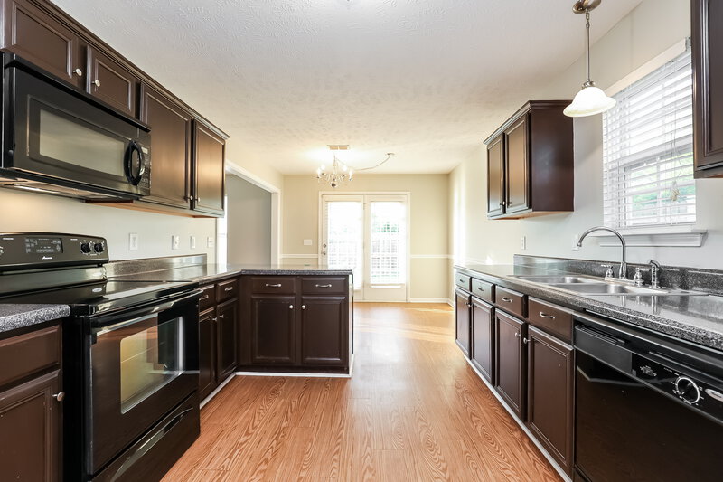 2,265/Mo, 8864 Cressent Glen Ct Antioch, TN 37013 Kitchen View 2