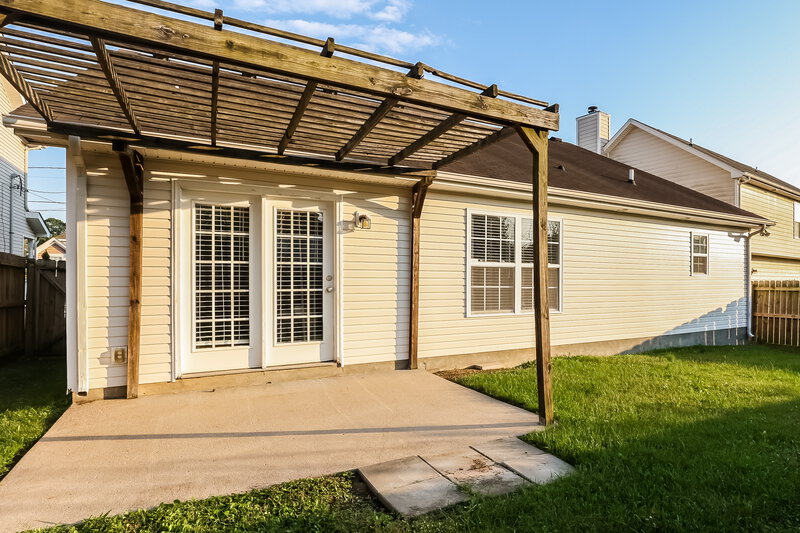 2,265/Mo, 8864 Cressent Glen Ct Antioch, TN 37013 Rear View