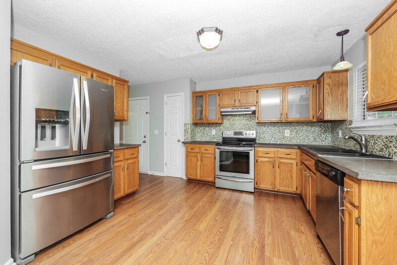 2,870/Mo, 5120 Pebble Creek Dr Antioch, TN 37013 Kitchen View