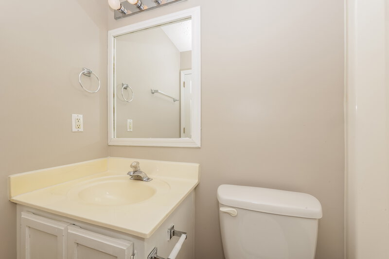2,870/Mo, 5120 Pebble Creek Dr Antioch, TN 37013 Bathroom View