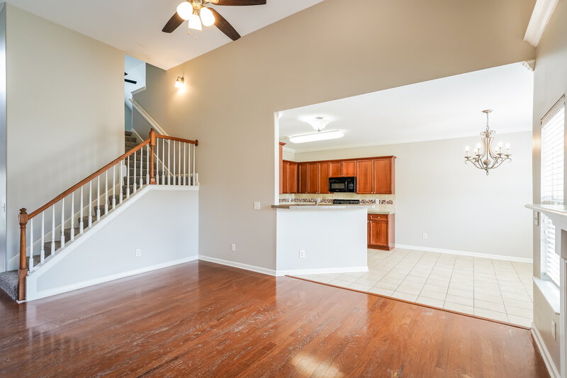 3,430/Mo, 2124 Gold Valley Dr Murfreesboro, TN 37130 Living Room View 2