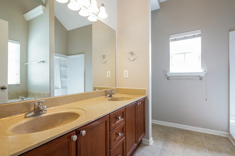 3,430/Mo, 2124 Gold Valley Dr Murfreesboro, TN 37130 Main Bathroom View