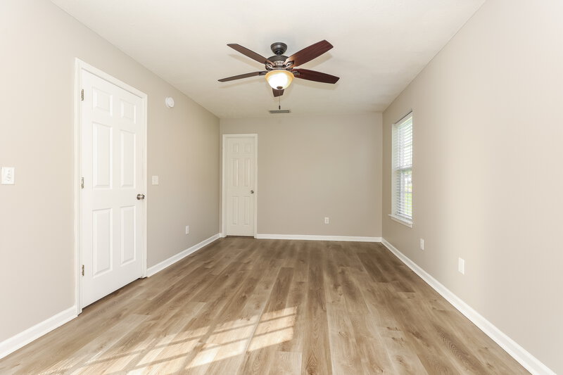 1,845/Mo, 232 Lake Forest Dr La Vergne, TN 37086 Main Bedroom View 2