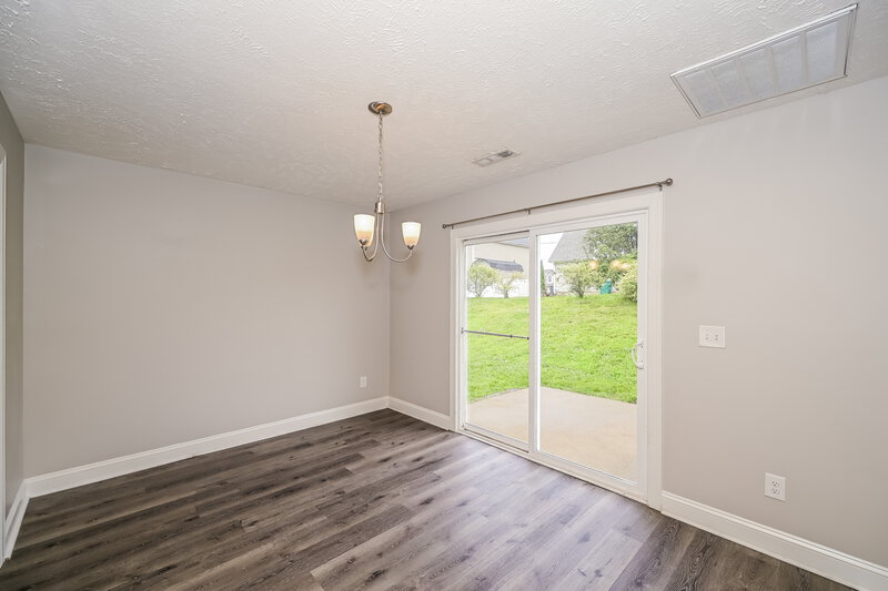 2,135/Mo, 1020 Tammy Sue Ln La Vergne, TN 37086 Dining Room View