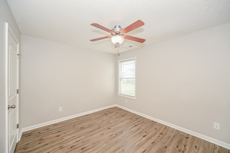 2,135/Mo, 1020 Tammy Sue Ln La Vergne, TN 37086 Bedroom View 2