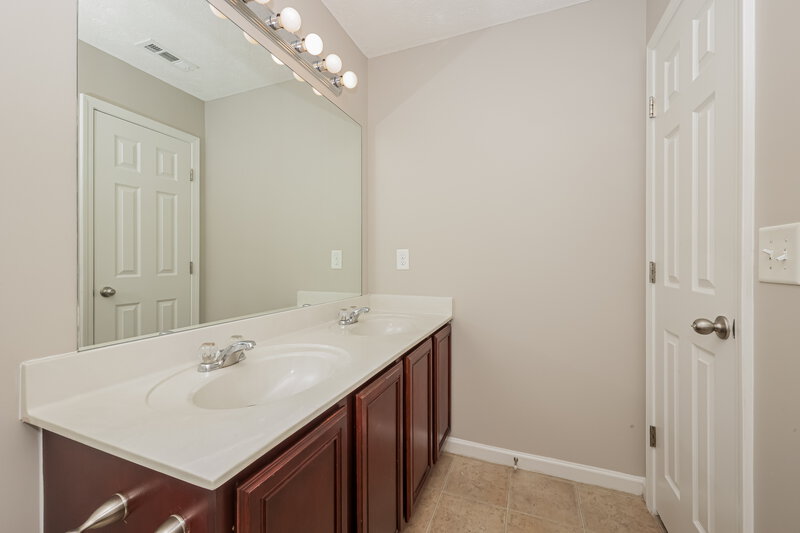 2,290/Mo, 1008 Harmony Ln Hendersonville, TN 37075 Bathroom View 2