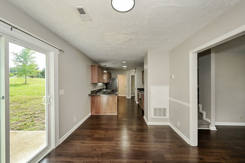 2,120/Mo, 106 Chapel Brook Way Murfreesboro, TN 37129 Living Room View 4