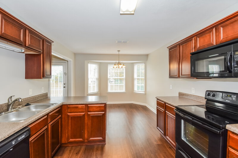 2,610/Mo, 3048 Ace Wintermeyer Dr La Vergne, TN 37086 Kitchen View 2