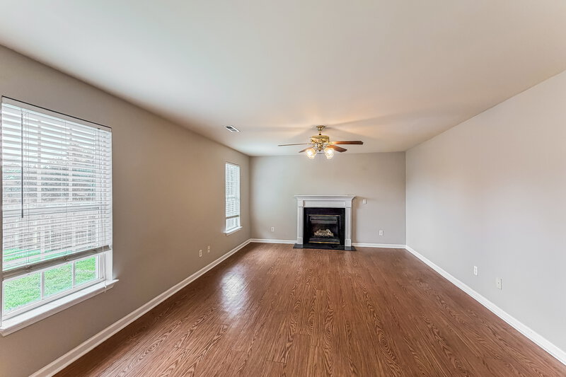 2,285/Mo, 2301 Leighton Way Spring Hill, TN 37174 Living Room View