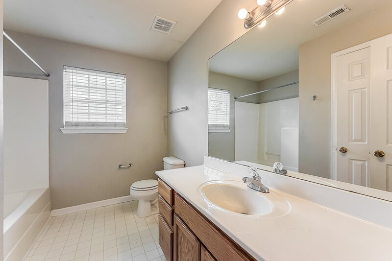 2,285/Mo, 2301 Leighton Way Spring Hill, TN 37174 Bathroom View