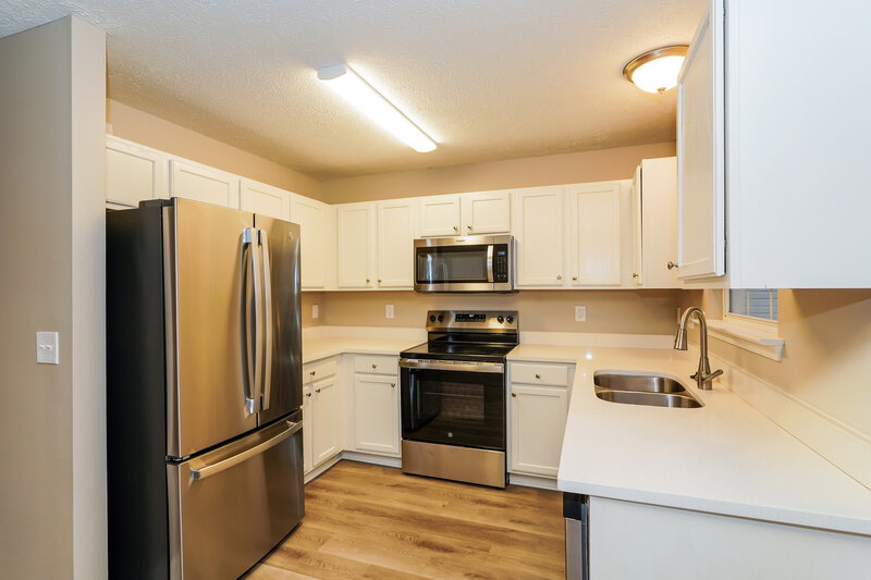 1,870/Mo, 417 Scotts Creek Trl Hermitage, TN 37076 Kitchen View