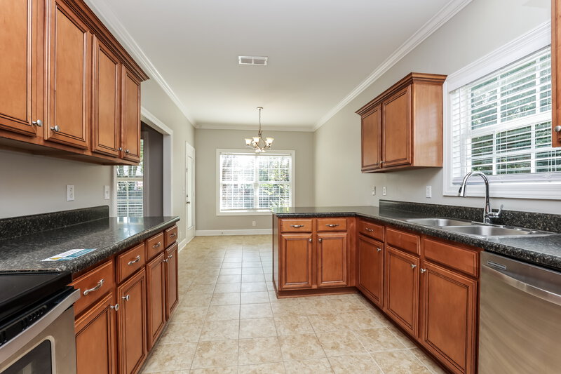 2,775/Mo, 1811 Potters Ct Murfreesboro, TN 37128 Kitchen View 2