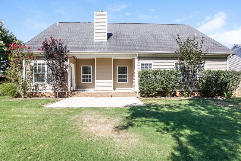 2,775/Mo, 1811 Potters Ct Murfreesboro, TN 37128 Rear View