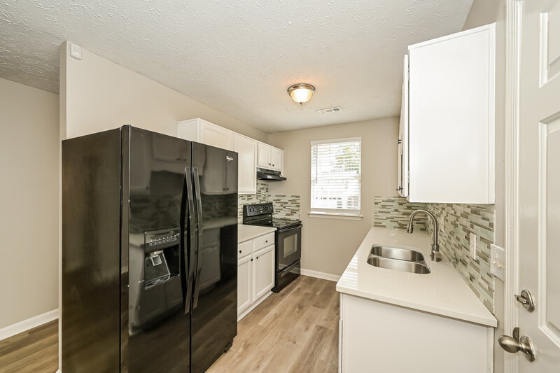 2,225/Mo, 101 Edgehill Ln Hendersonville, TN 37075 Kitchen View