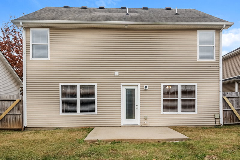 1,925/Mo, 1620 Beaconcrest Cir Murfreesboro, TN 37128 Rear View