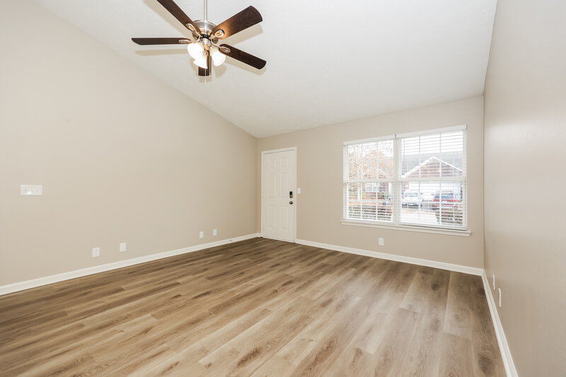 1,840/Mo, 1922 Odessa Ave Murfreesboro, TN 37128 Living Room View