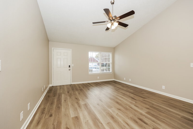 1,840/Mo, 1922 Odessa Ave Murfreesboro, TN 37128 Living Room View 2