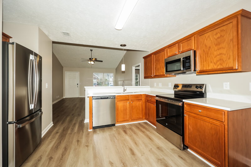 1,840/Mo, 1922 Odessa Ave Murfreesboro, TN 37128 Kitchen View 2