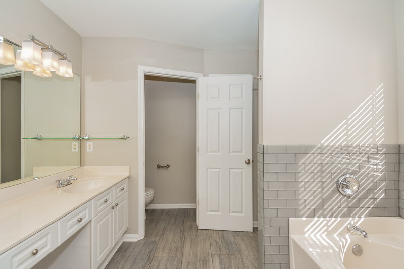 3,780/Mo, 2267 Monthemer Cv Mt Juliet, TN 37122 Main Bathroom View