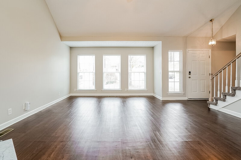 2,925/Mo, 103 Rockton Ct Hendersonville, TN 37075 Living Room View 2