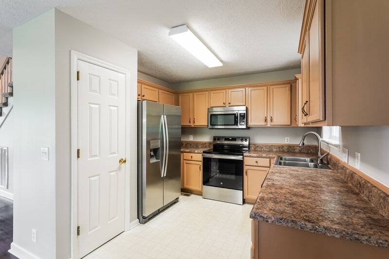 2,685/Mo, 103 Rockton Ct Hendersonville, TN 37075 Kitchen View