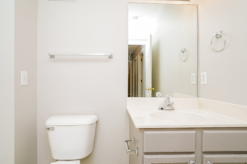 2,925/Mo, 103 Rockton Ct Hendersonville, TN 37075 Bathroom View