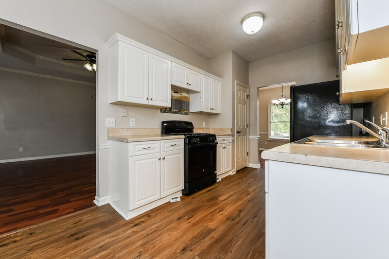 2,370/Mo, 1802 Cascade Ct Murfreesboro, TN 37127 Kitchen View 2