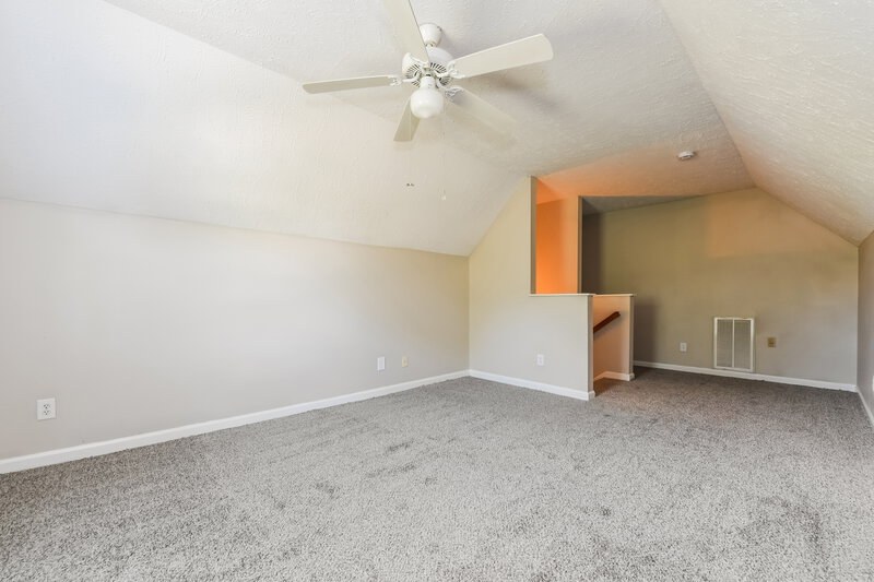 2,370/Mo, 1802 Cascade Ct Murfreesboro, TN 37127 Bonus Room View