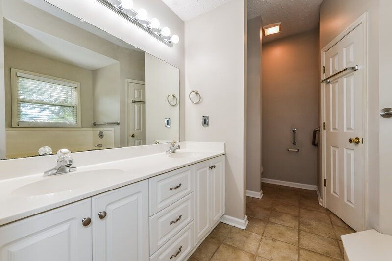 2,370/Mo, 1802 Cascade Ct Murfreesboro, TN 37127 Bathroom View