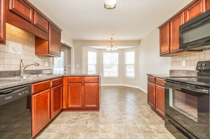 3,290/Mo, 3003 Deer Trail Dr Spring Hill, TN 37174 Kitchen View 2