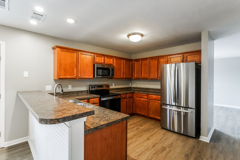 2,450/Mo, 221 Quiet Ln La Vergne, TN 37086 Kitchen View