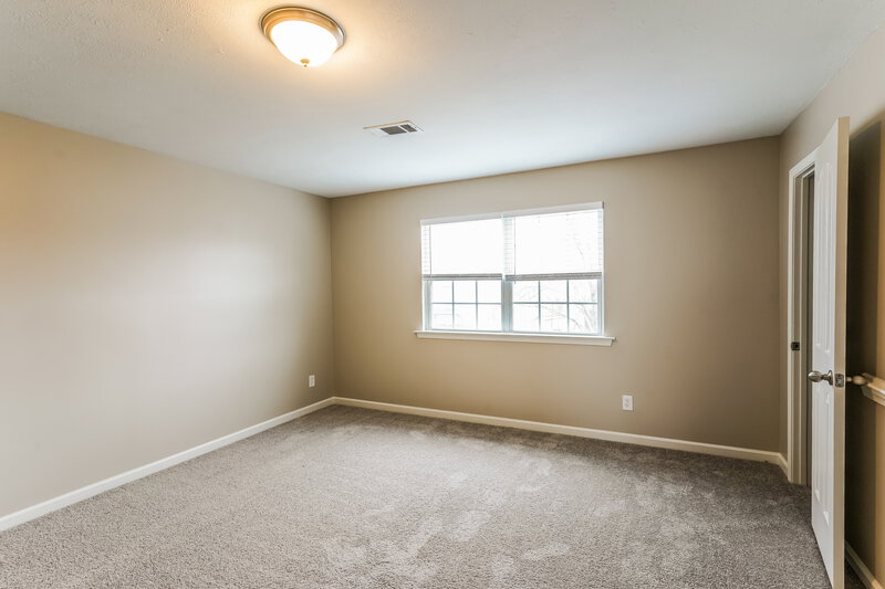 2,450/Mo, 221 Quiet Ln La Vergne, TN 37086 Bedroom View 4